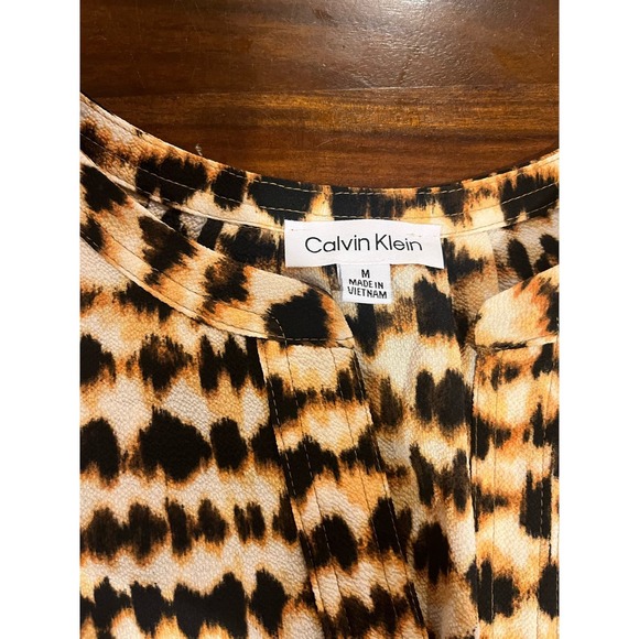 Calvin Klein Animal Print Short Sleeves Cute Blouse Size Medium - Picture 4 of 7